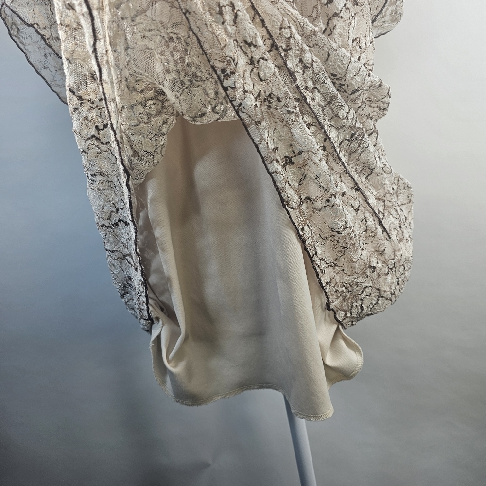 Venezia 18/20 blouse with lace. Brown and beige. - Picture 5 of 8